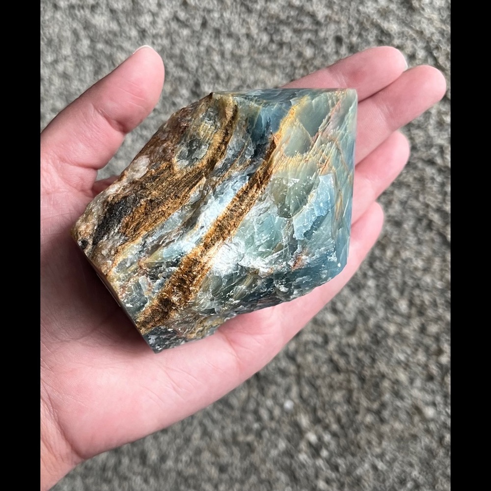 β¨ HP β¨ Lemurian Aquatine Calcite/Brazilian Blue Onyx β¨ Point β¨ - Picture 9 of 13